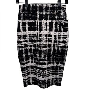Wet Seal Monochrome Checkered Pencil Skirt
